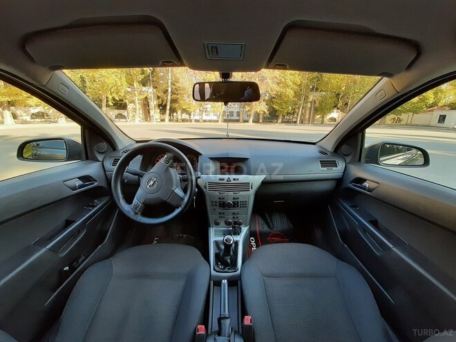 Opel Astra 2009, 180,000 km - 1.4 l - Mingəçevir