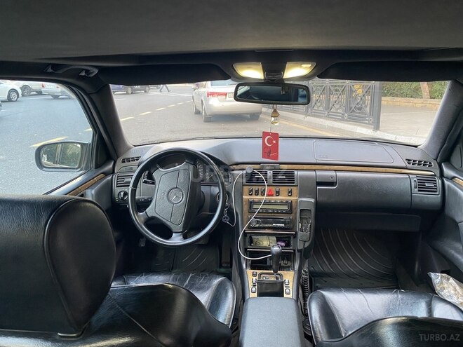 Mercedes E 290 1999, 449,000 km - 2.9 l - Bakı