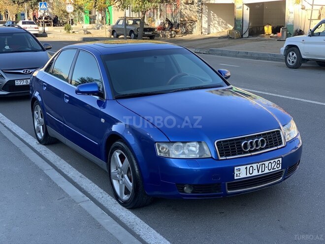 Audi A4 2002, 210,000 km - 2.4 л - Bakı