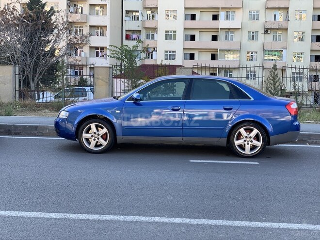 Audi A4 2002, 210,000 km - 2.4 л - Bakı