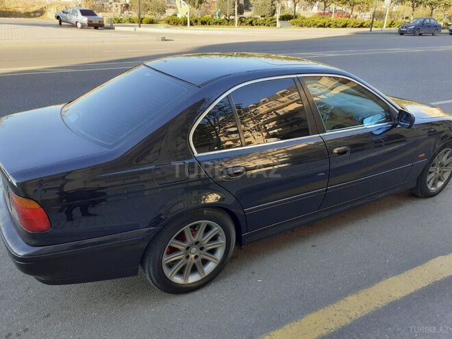BMW 525 2001, 235,000 km - 2.5 l - Bakı
