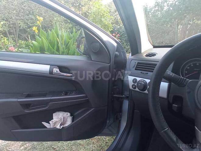 Opel Astra 2005, 151,000 km - 1.6 l - Bakı