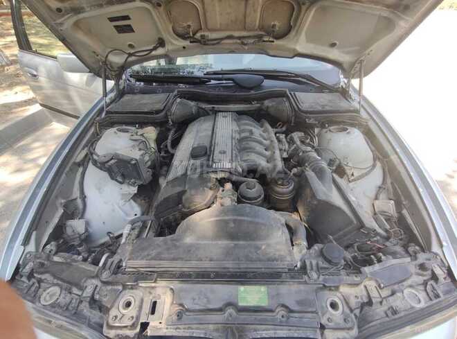BMW 523 1997, 435,891 km - 2.5 l - Sumqayıt