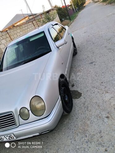 Mercedes E 230 1996, 450,000 km - 2.3 l - Bakı