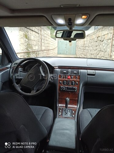 Mercedes E 320 1997, 375,000 km - 3.2 l - Bakı