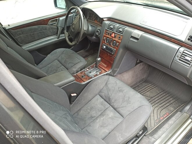 Mercedes E 320 1997, 375,000 km - 3.2 l - Bakı