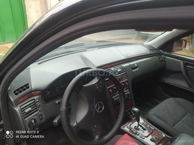 Mercedes E 240 2000, 330,000 km - 2.4 l - Masallı