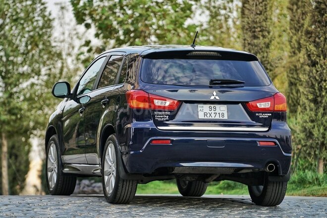 Mitsubishi Outlander 2011, 175,000 km - 2.0 l - Bakı