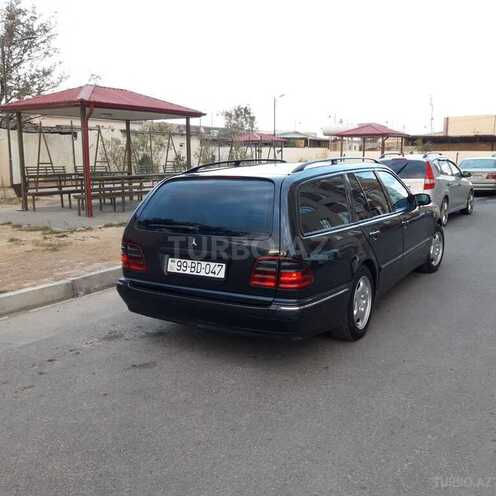 Mercedes E 220 2000, 389,567 km - 2.2 l - Bakı