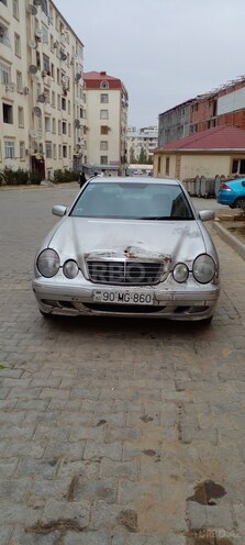 Mercedes E 220 1999, 550,000 km - 2.2 л - Bakı