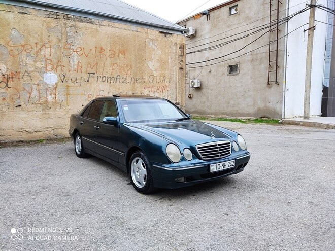 Mercedes E 240 1999, 451,904 km - 2.4 l - Sumqayıt