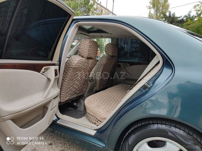 Mercedes E 240 1999, 451,904 km - 2.4 l - Sumqayıt