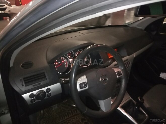 Opel Astra 2009, 187,000 km - 1.4 l - Gəncə