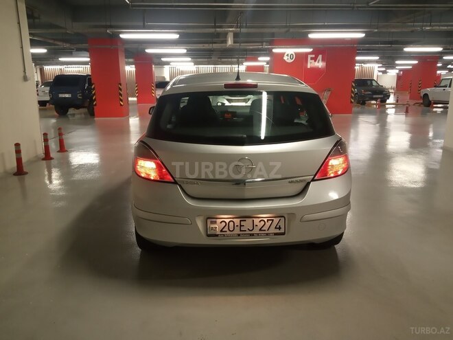 Opel Astra 2009, 187,000 km - 1.4 l - Gəncə