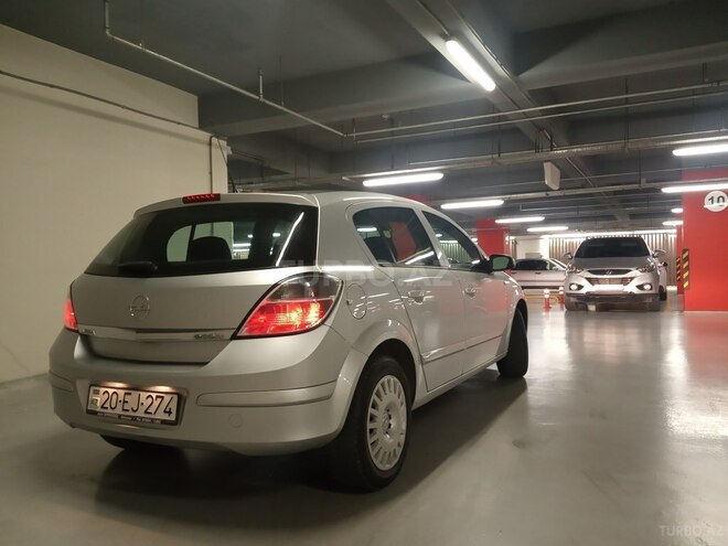 Opel Astra 2009, 187,000 km - 1.4 l - Gəncə