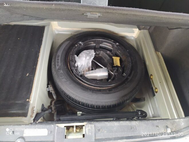 Mercedes E 240 1998, 28,231 km - 2.4 л - Bakı