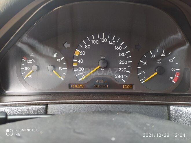 Mercedes E 240 1998, 28,231 km - 2.4 л - Bakı