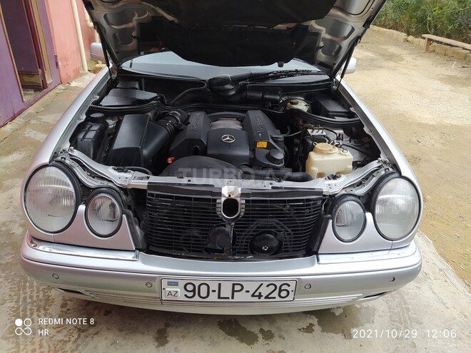 Mercedes E 240 1998, 28,231 km - 2.4 л - Bakı