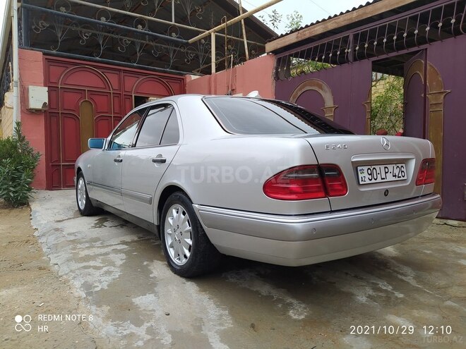 Mercedes E 240 1998, 28,231 km - 2.4 л - Bakı