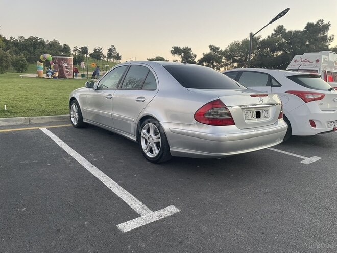 Mercedes E 200 2007, 280,600 km - 2.2 л - Bakı