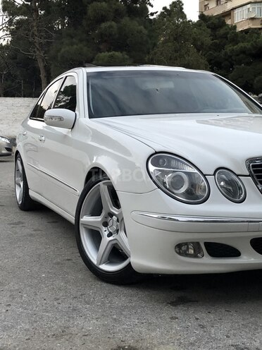 Mercedes E 320 2002, 298,000 km - 3.2 l - Bakı