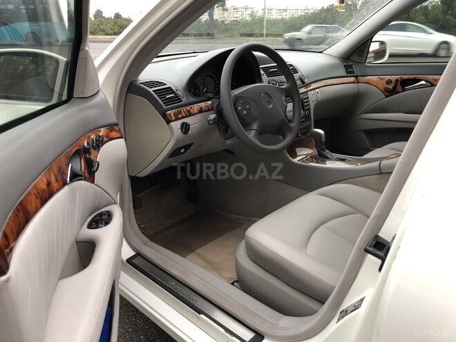 Mercedes E 320 2002, 298,000 km - 3.2 l - Bakı
