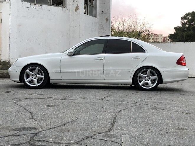 Mercedes E 320 2002, 298,000 km - 3.2 l - Bakı