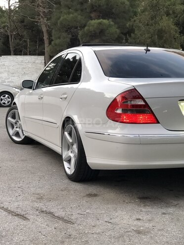 Mercedes E 320 2002, 298,000 km - 3.2 l - Bakı