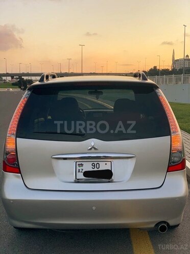 Mitsubishi Grandis 2003, 240,000 km - 2.4 l - Bakı
