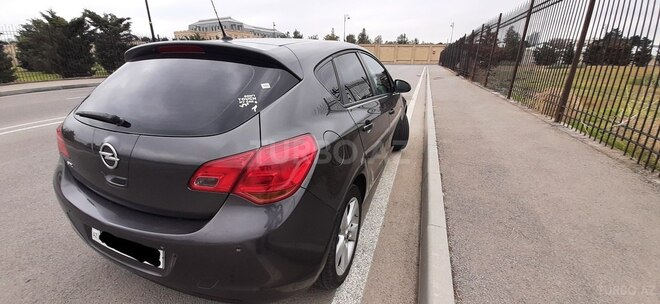 Opel Astra 2011, 221,805 km - 1.3 l - Bakı