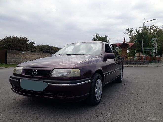Opel Vectra 1994, 360,000 km - 1.8 l - Zaqatala