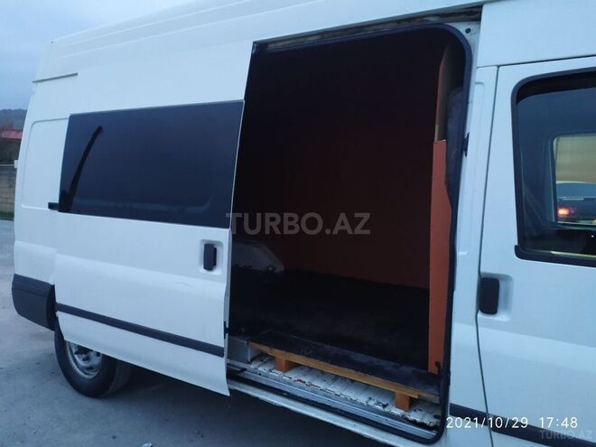 Ford Transit 2003, 390,000 km - 2.4 l - Quba