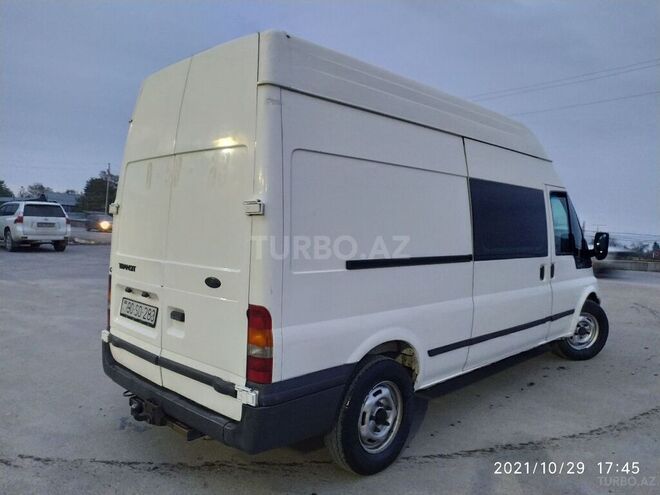 Ford Transit 2003, 390,000 km - 2.4 l - Quba