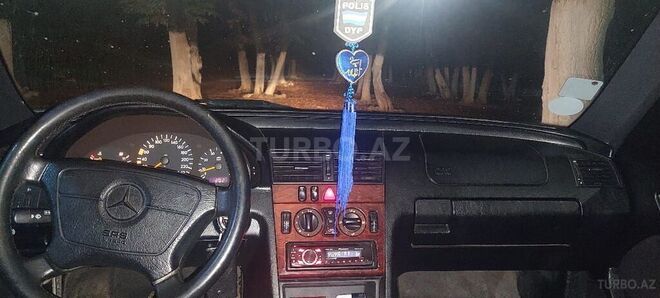 Mercedes C 180 1998, 382,000 km - 1.8 л - Masallı