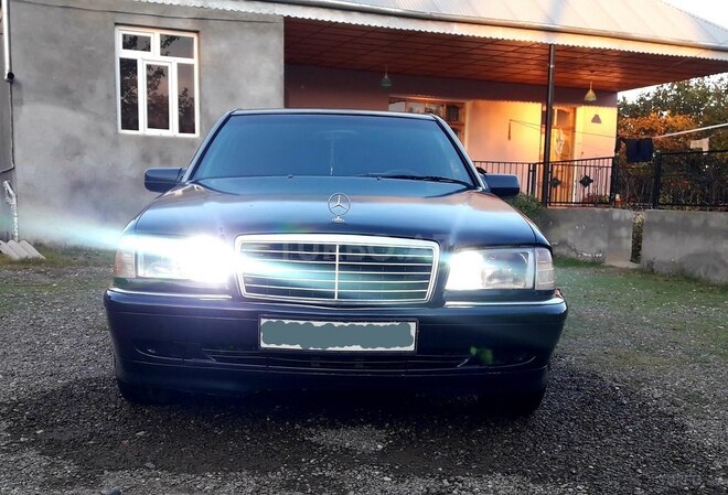 Mercedes C 200 1996, 332,652 km - 2.0 l - Gəncə