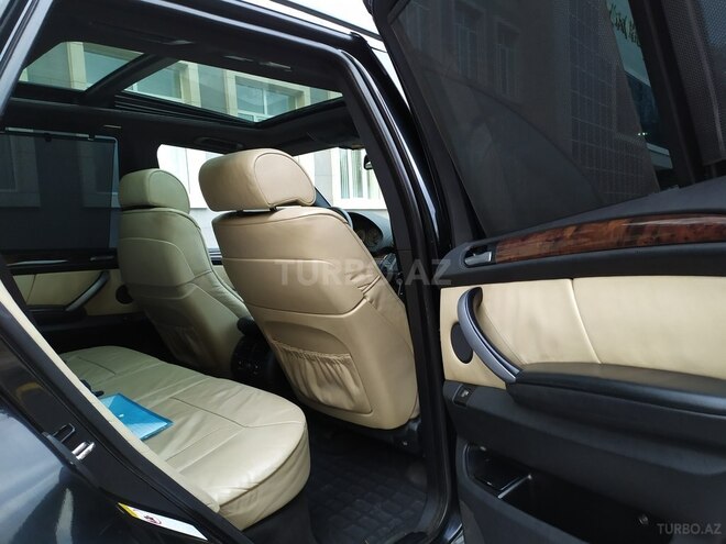 BMW X5 2005, 300,000 km - 4.8 l - Zaqatala