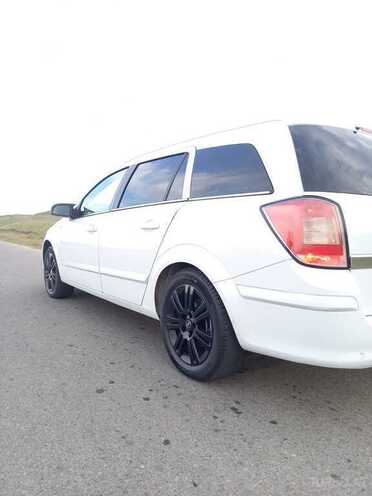 Opel Astra 2008, 188,000 km - 1.6 l - Göyçay