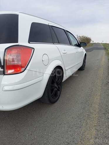 Opel Astra 2008, 188,000 km - 1.6 l - Göyçay