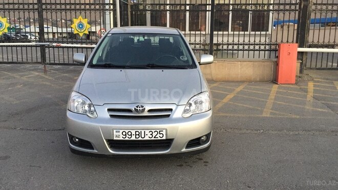 Toyota Corolla 2004, 230,000 km - 1.4 l - Bakı