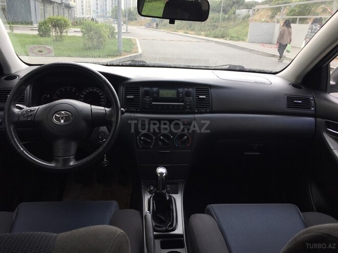 Toyota Corolla 2004, 230,000 km - 1.4 l - Bakı