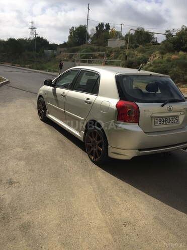 Toyota Corolla 2004, 230,000 km - 1.4 l - Bakı