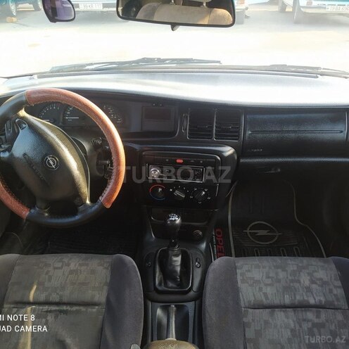 Opel Vectra 1999, 299,000 km - 1.6 l - Bakı