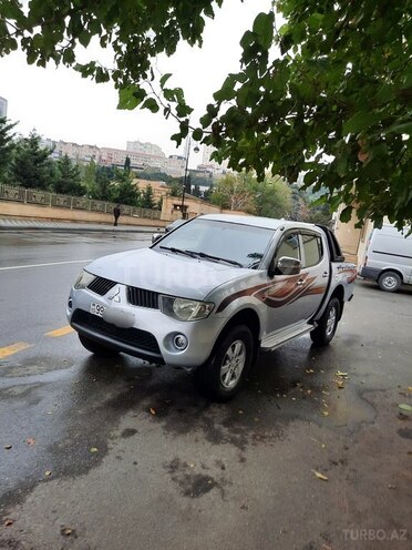 Mitsubishi L200 2008, 168,144 km - 2.5 l - Bakı