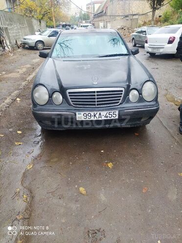 Mercedes E 220 1999, 350,000 km - 2.2 l - Bakı