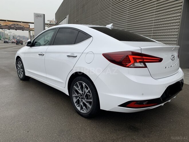 Hyundai Elantra 2019, 35,000 km - 2.0 l - Bakı