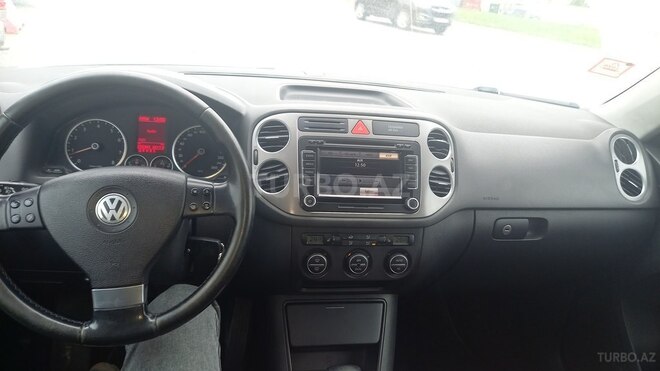 Volkswagen Tiguan 2009, 220,600 km - 2.0 л - Bakı