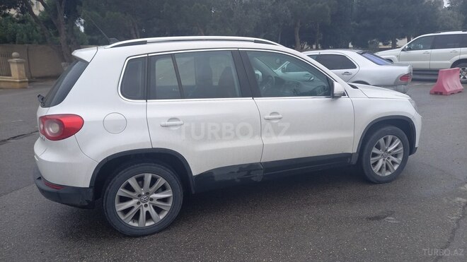 Volkswagen Tiguan 2009, 220,600 km - 2.0 л - Bakı