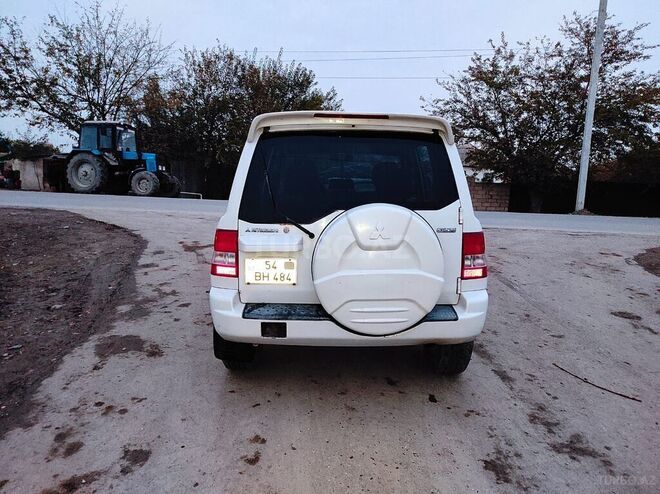 Mitsubishi Pajero io 2002, 258,078 km - 2.0 л - Şirvan