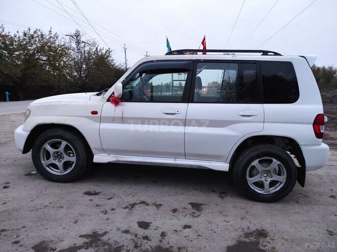 Mitsubishi Pajero io 2002, 258,078 km - 2.0 л - Şirvan