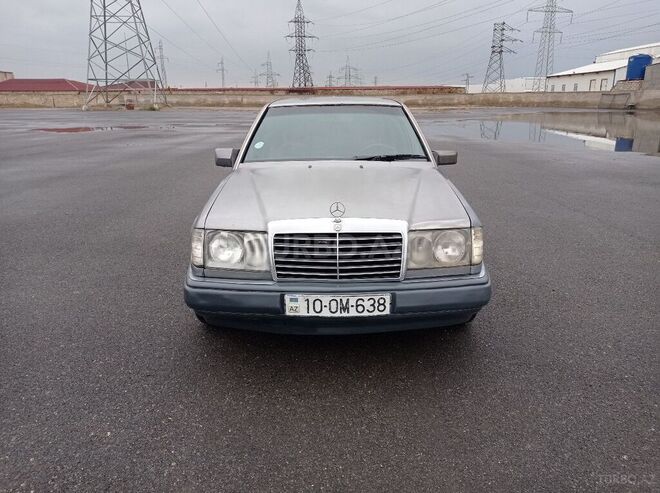 Mercedes E 250 1993, 354,200 km - 2.5 l - Bakı